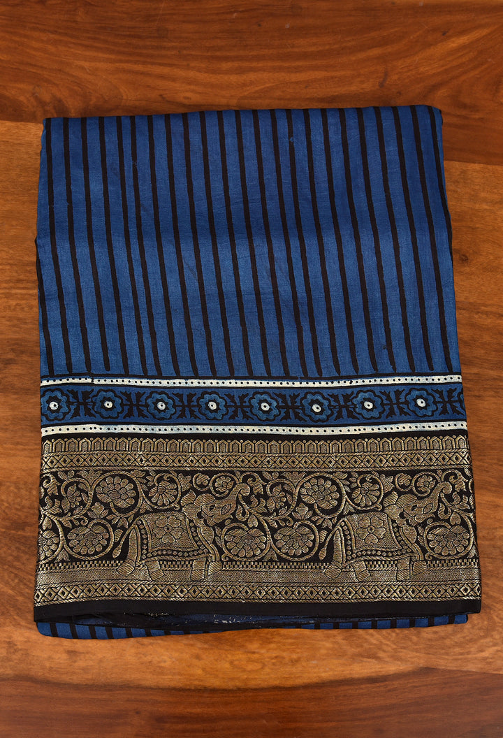 SUMAIDHA : AJRAKH DOLA SILK SAREE WITH NAKSHI ZARI PALLU