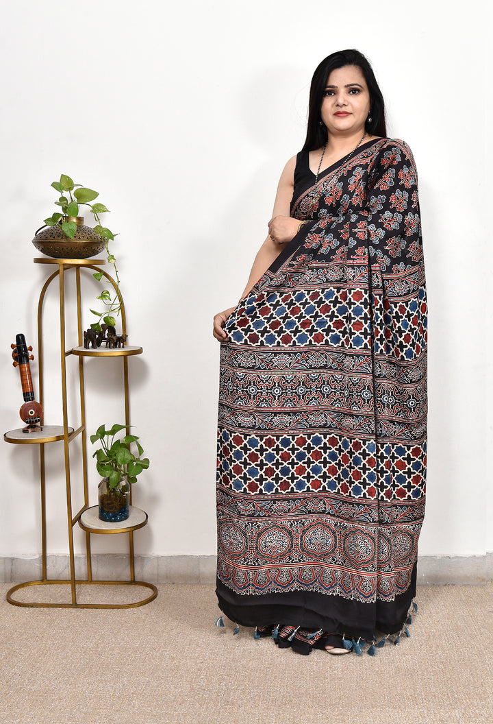 AOSHI : AJRAKH HANDBLOCK MODAL SILK SAREE