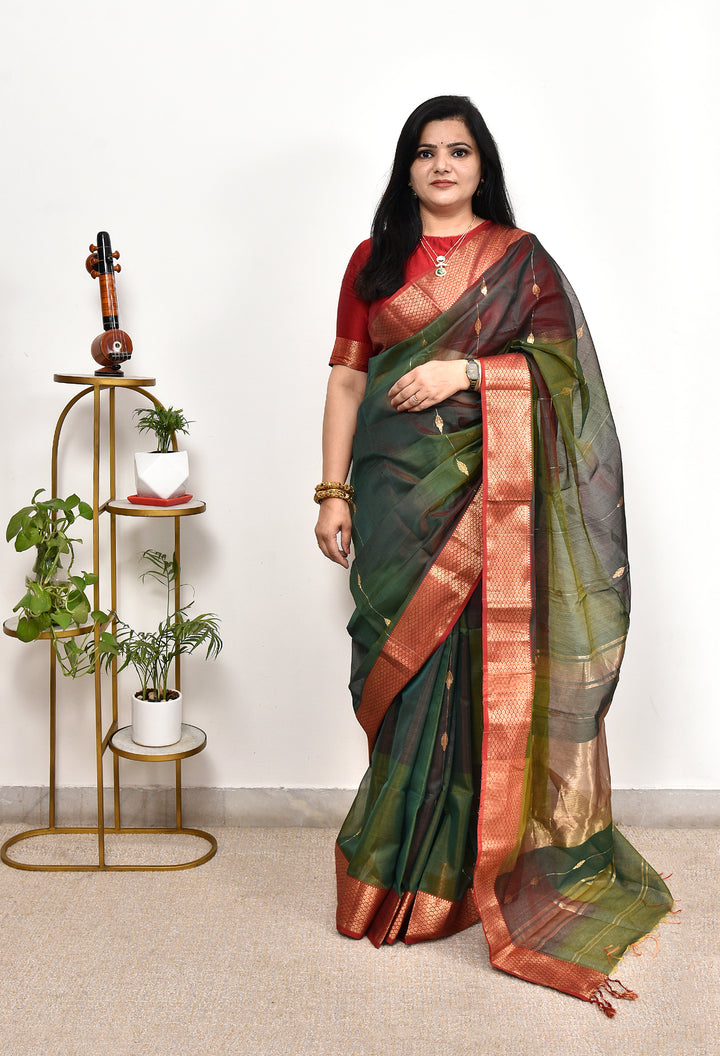 MUKTISHA  : HANDWOVEN MAHESHWARI SILK SAREE WITH ZARI BOOTIS