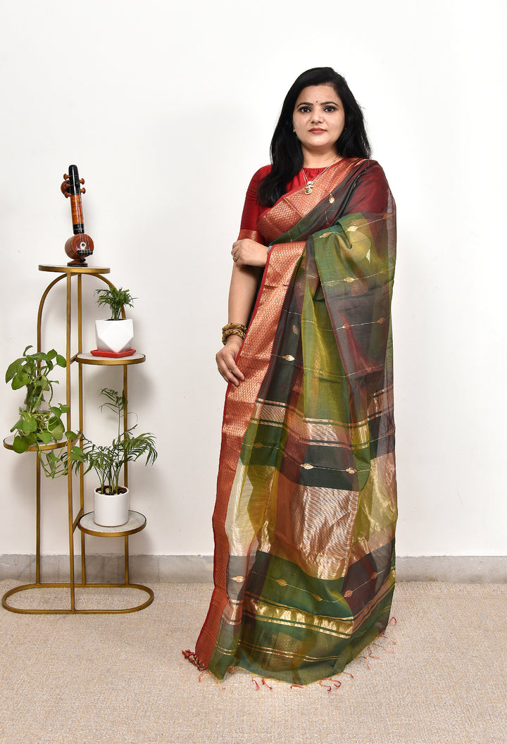 MUKTISHA  : HANDWOVEN MAHESHWARI SILK SAREE WITH ZARI BOOTIS