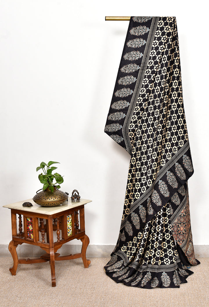 TRIPTA : AJRAKH HANDBLOCK PURE GAJJI SILK SAREE