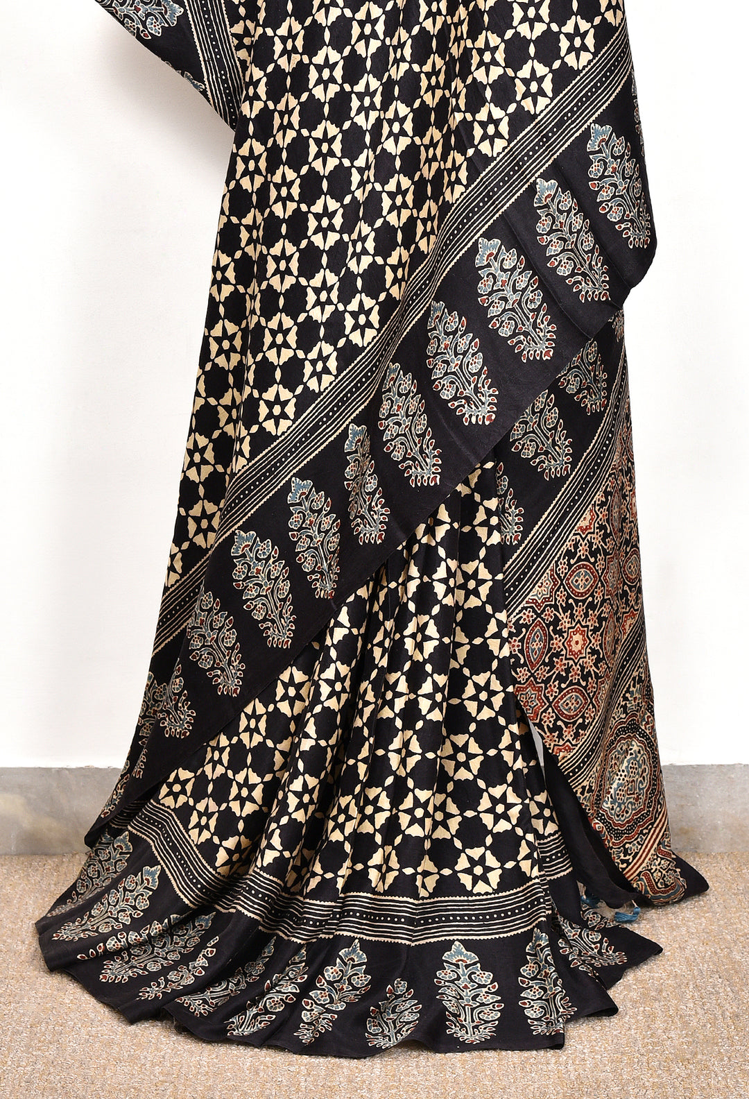 TRIPTA : AJRAKH HANDBLOCK PURE GAJJI SILK SAREE
