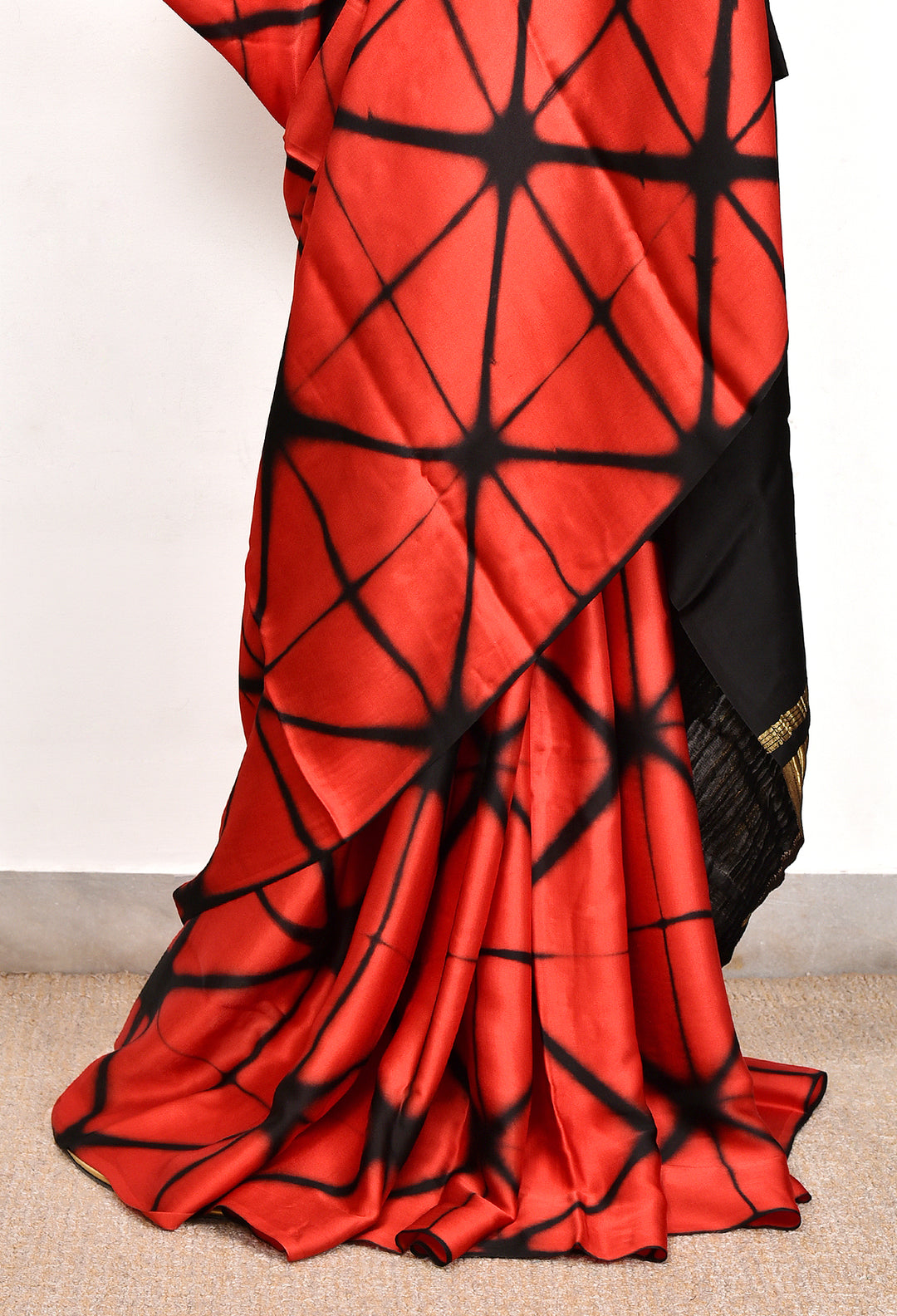 ROSANA : HANDMADE CLAMP DYED MODAL SILK SAREE WITH TISSUE PALLU