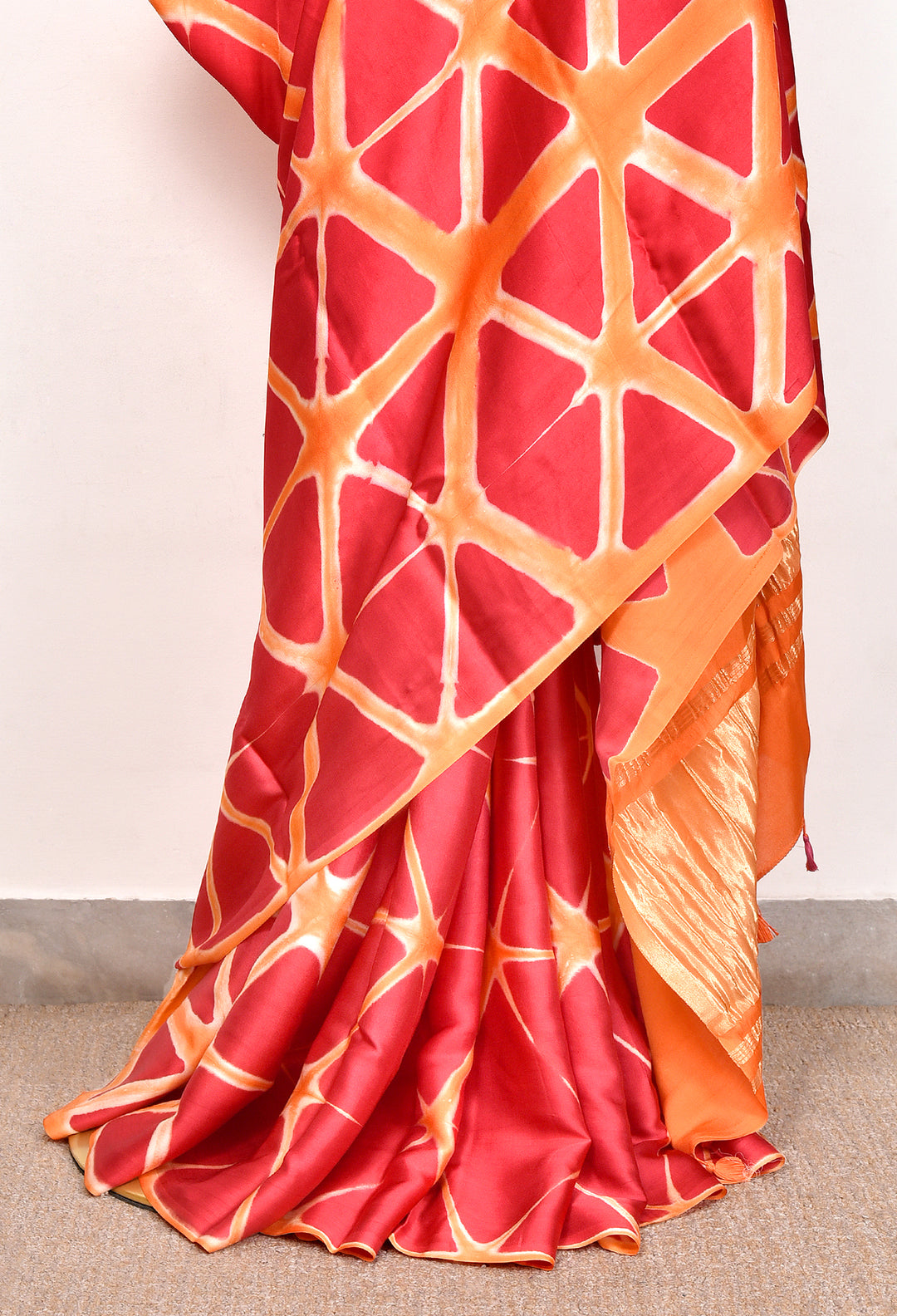 KUNTI : HANDMADE CLAMP DYED MODAL SILK SAREE WITH TISSUE PALLU