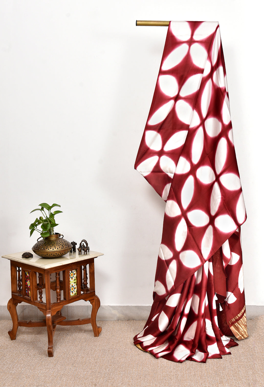 UMA : HANDMADE CLAMP DYED MODAL SILK SAREE WITH TISSUE PALLU