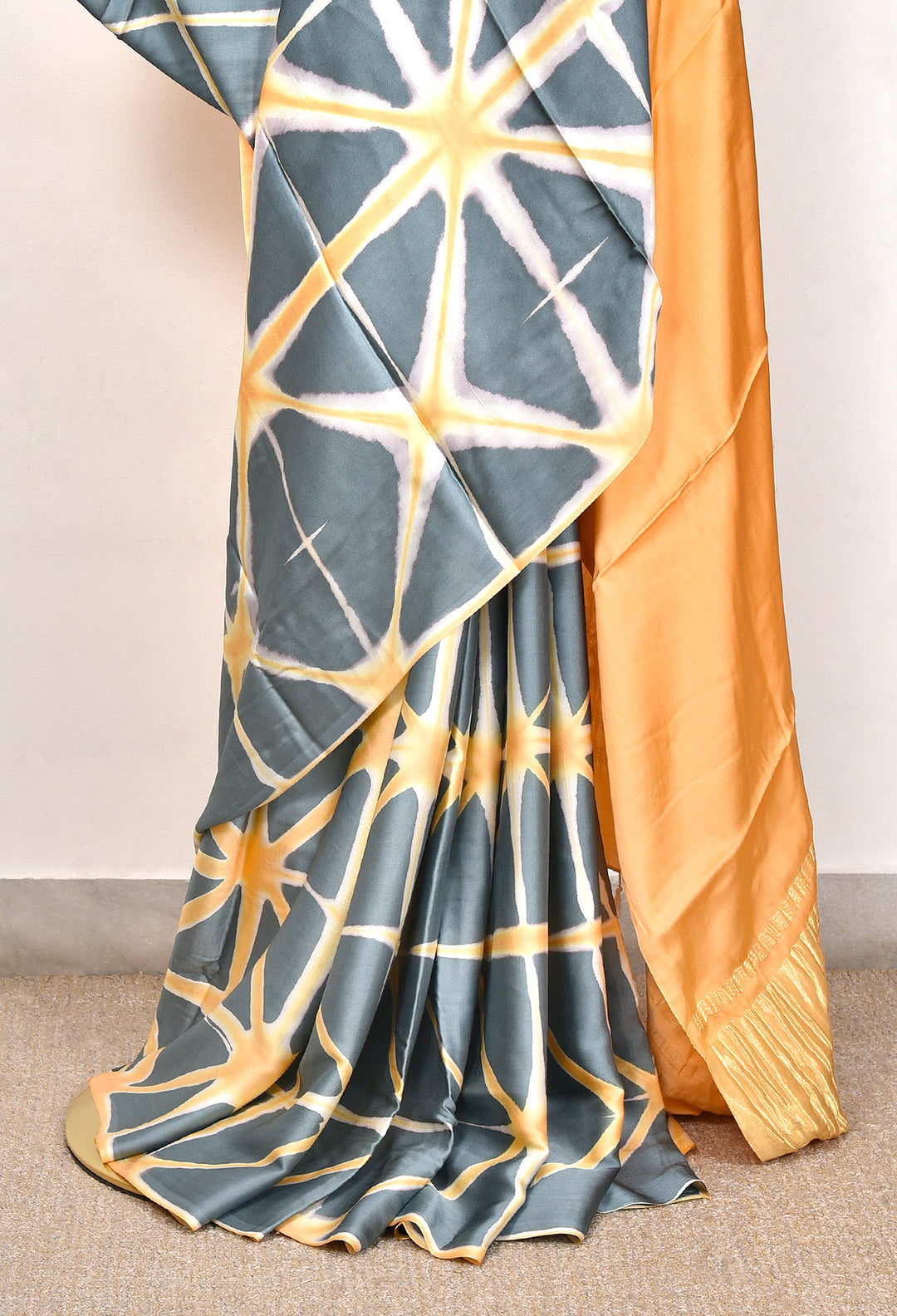 SULTANA : HANDMADE CLAMP DYED MODAL SILK SAREE WITH TISSUE PALLU