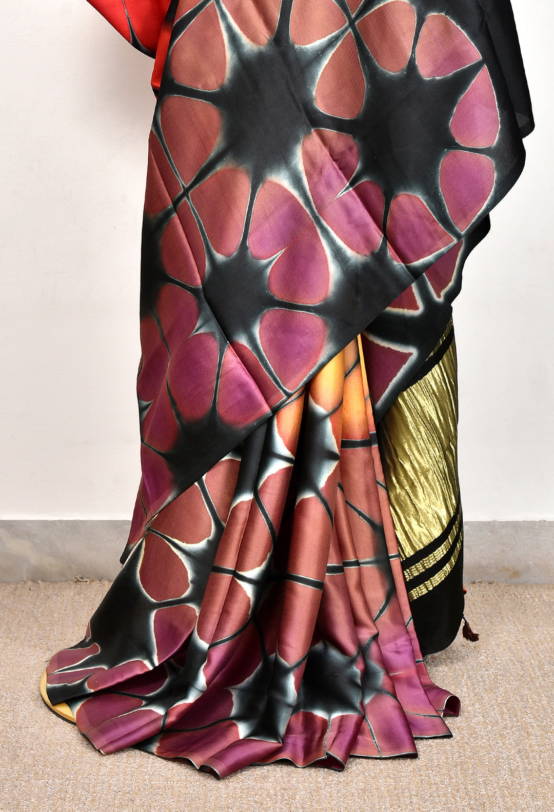 MANTHANI : HANDMADE CLAMP DYED MODAL SILK SAREE WITH TISSUE PALLU