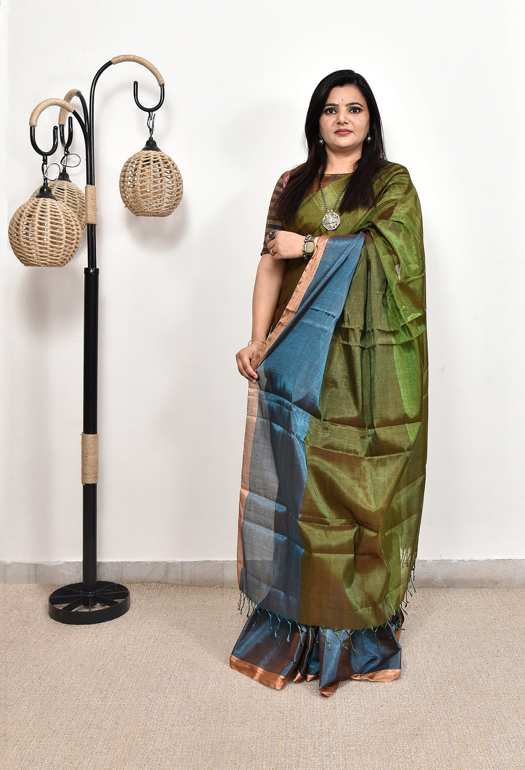 NOBITA : HANDWOVEN TISSUE SILK SAREE