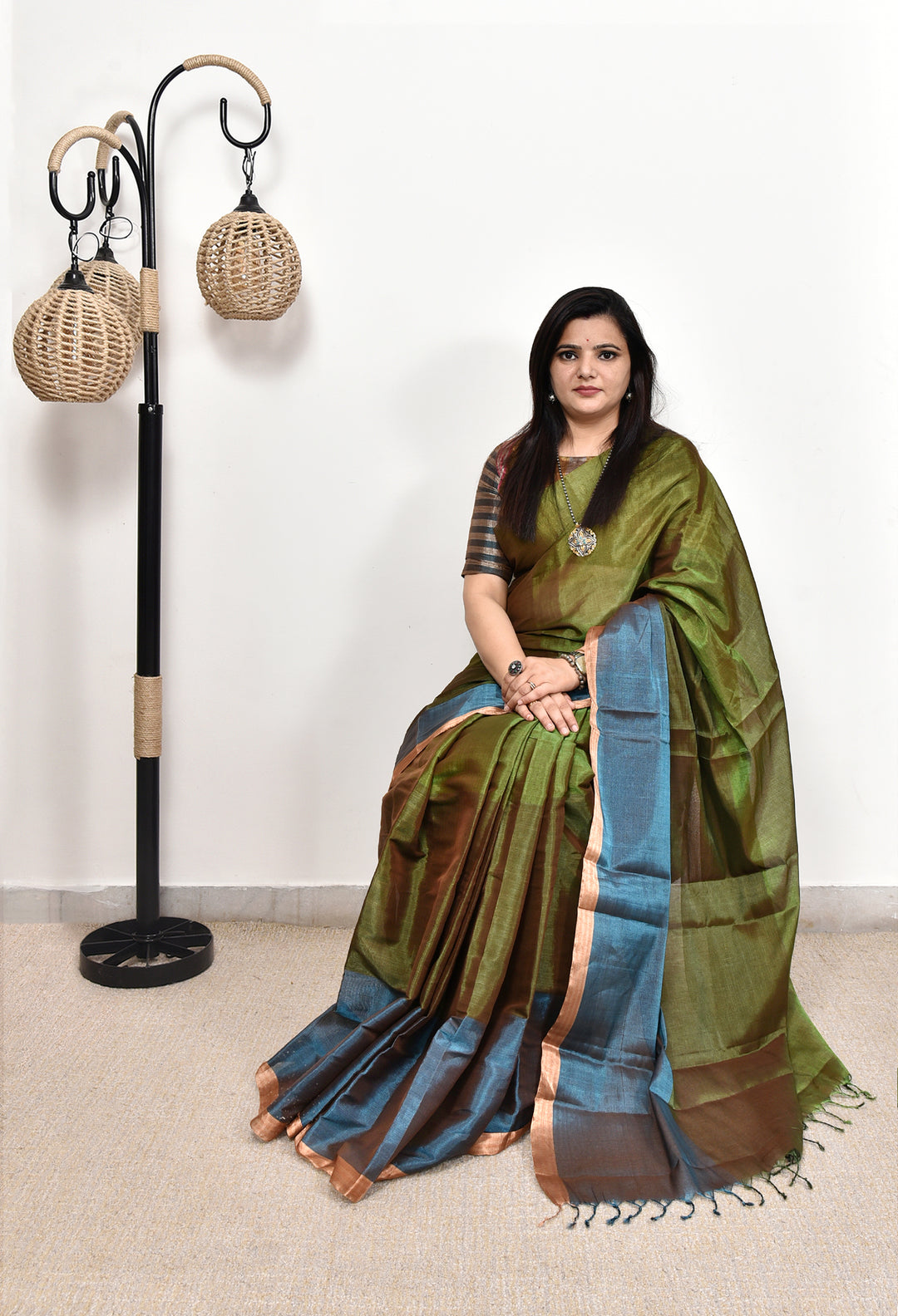 NOBITA : HANDWOVEN TISSUE SILK SAREE