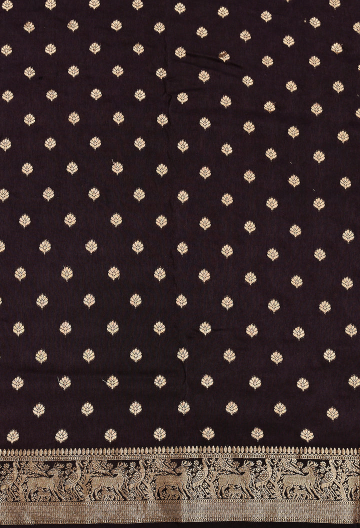 KUHIKU : AJRAKH DOLA SILK SAREE WITH NAKSHI ZARI PALLU