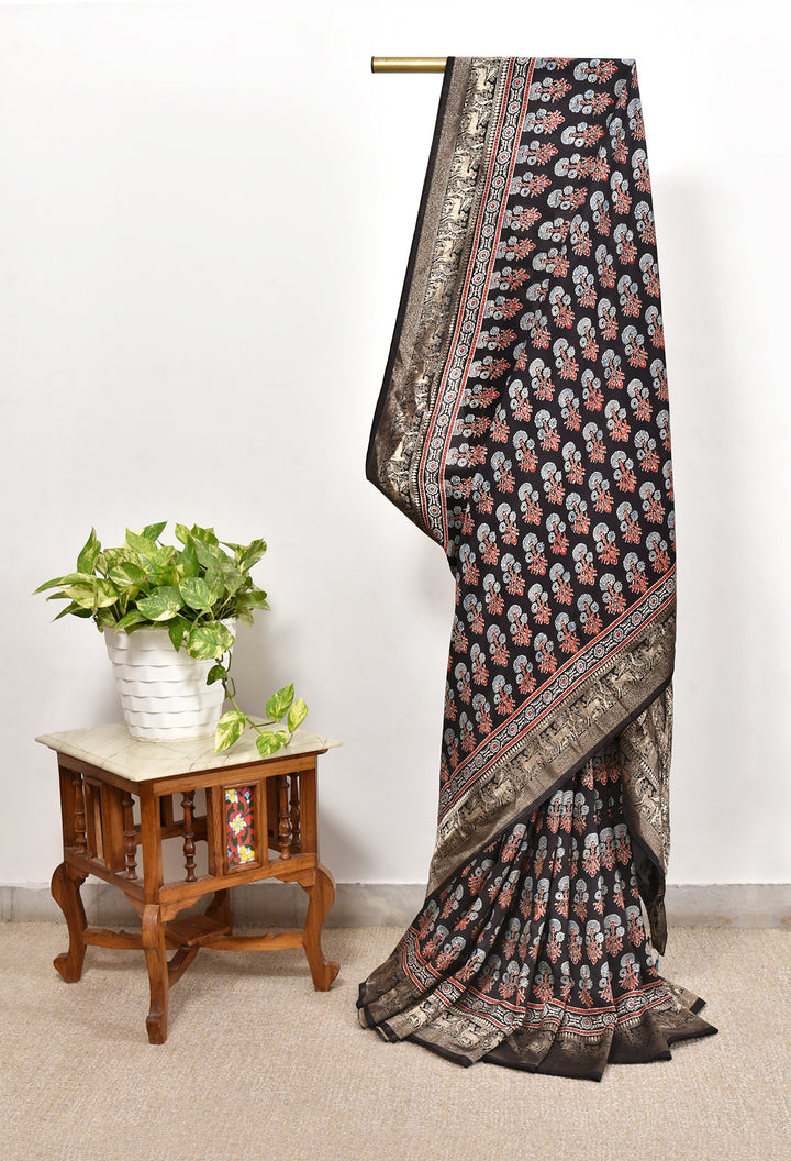 KISHTI : AJRAKH DOLA SILK SAREE WITH NAKSHI ZARI PALLU