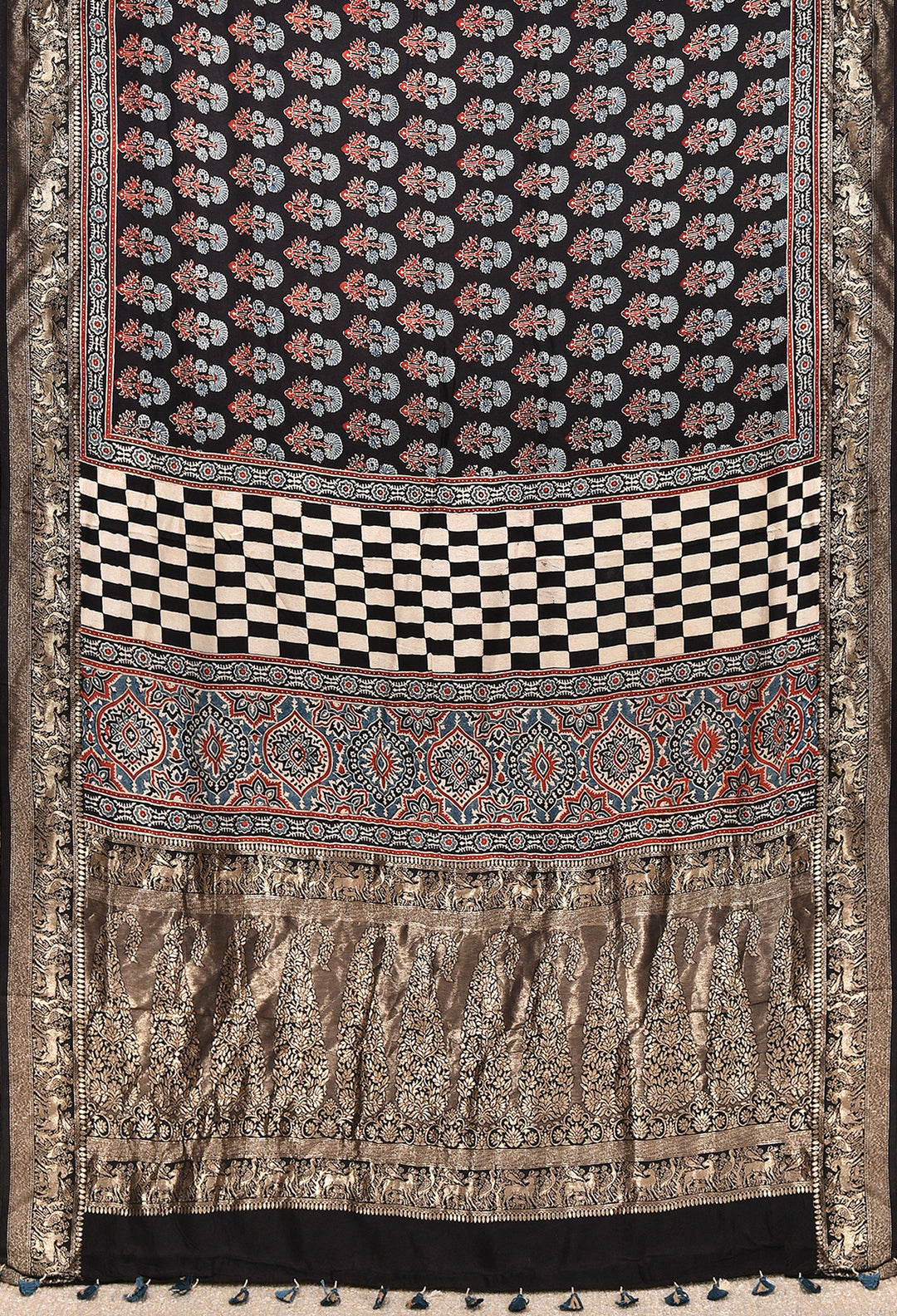 KISHTI : AJRAKH DOLA SILK SAREE WITH NAKSHI ZARI PALLU