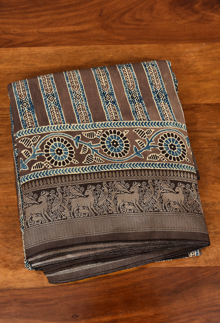 DHUNKI : AJRAKH DOLA SILK SAREE WITH NAKSHI ZARI PALLU