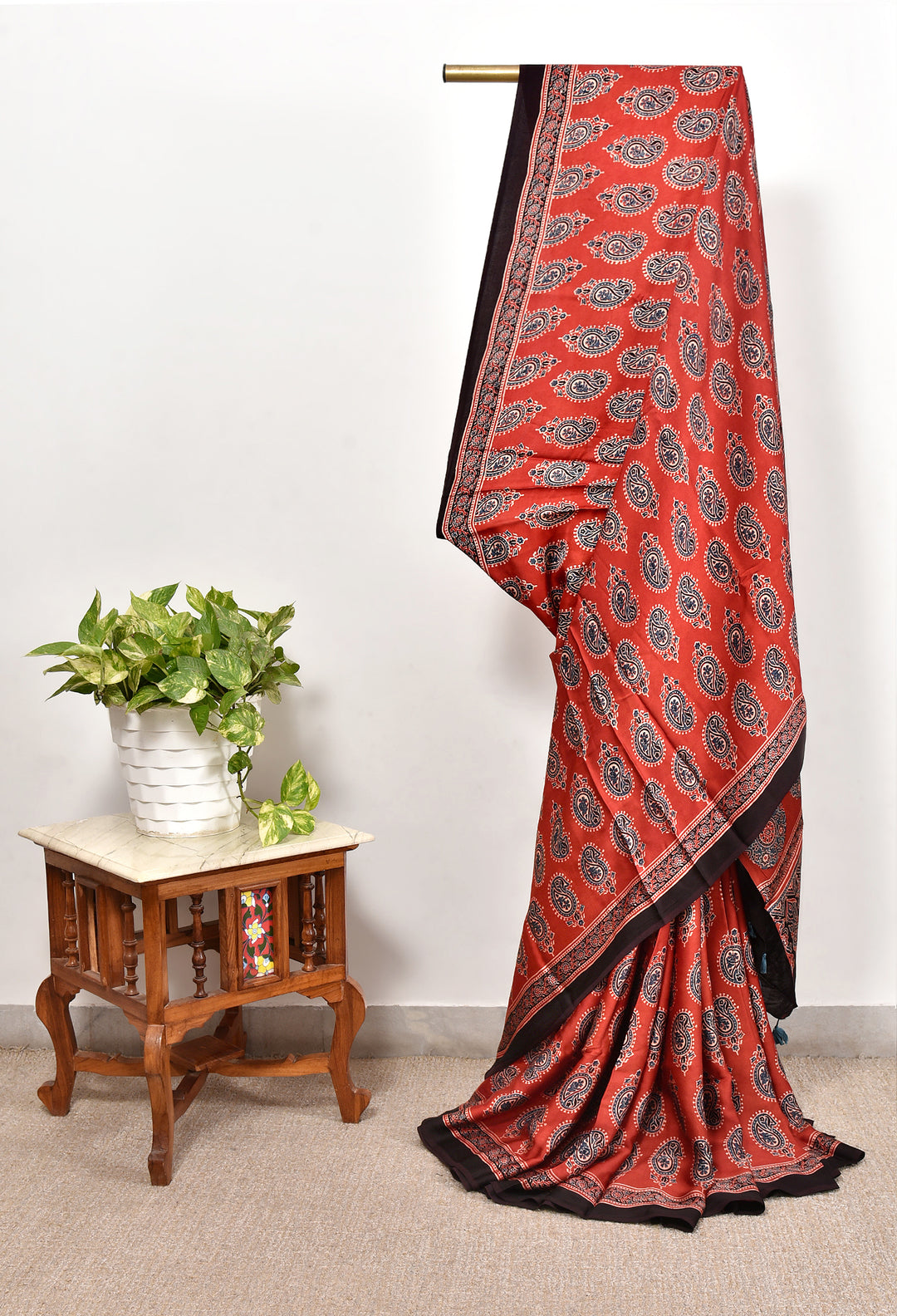 TUHINKA : AJRAKH HANDBLOCK MODAL SILK SAREE