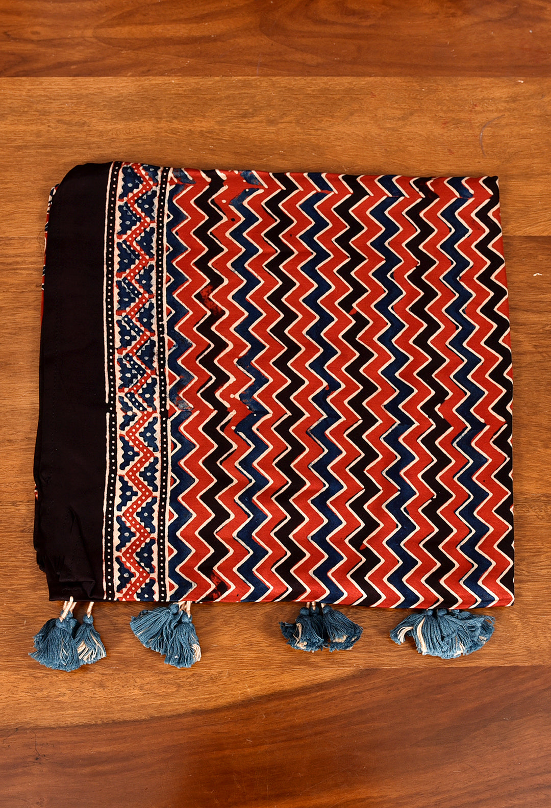 SINGHALI : AJRAKH MODAL SILK STOLE