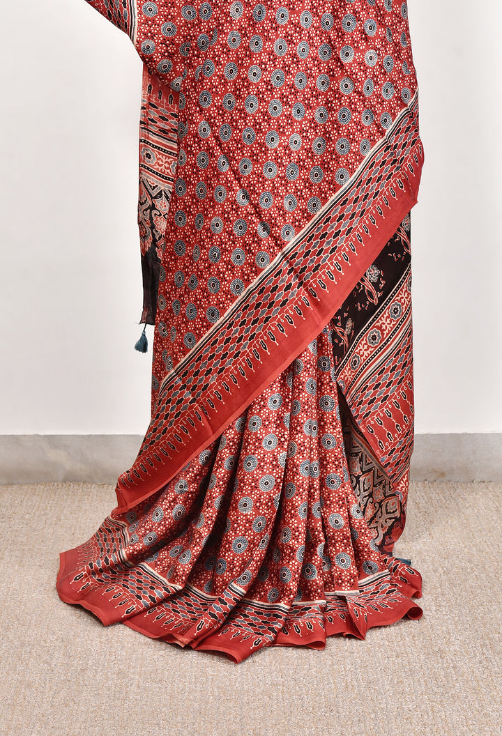 UJISHA : AJRAKH HANDBLOCK MODAL SILK SAREE