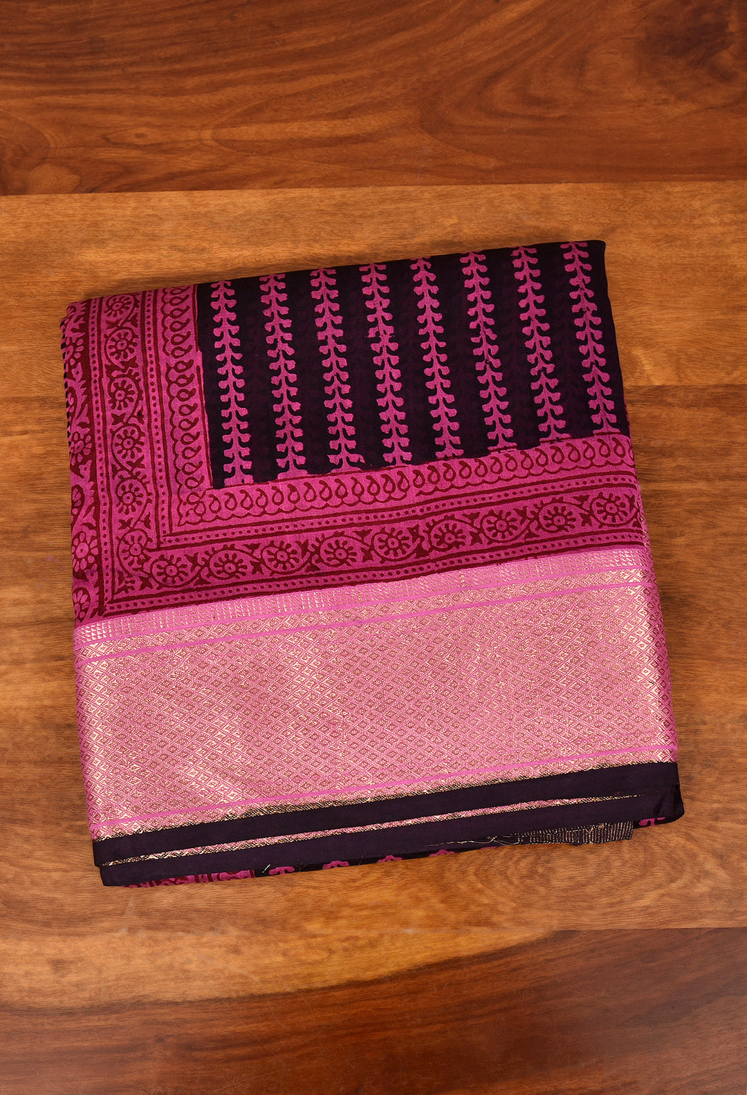 PRAKSHTA  : BAGH HANDBLOCK HANDWOVEN MAHESHWARI COTTON SILK SAREE WITH GOLD ZARI BORDER