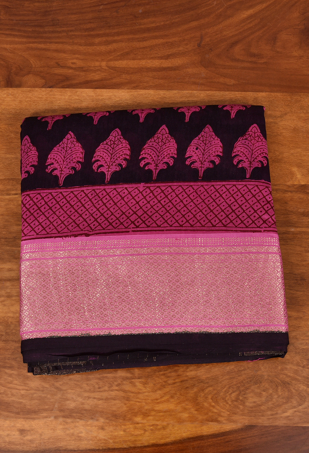 BODHI : BAGH HANDBLOCK HANDWOVEN MAHESHWARI COTTON SILK SAREE WITH GOLD ZARI BORDER