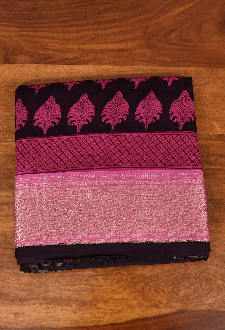 BODHI : BAGH HANDBLOCK HANDWOVEN MAHESHWARI COTTON SILK SAREE WITH GOLD ZARI BORDER