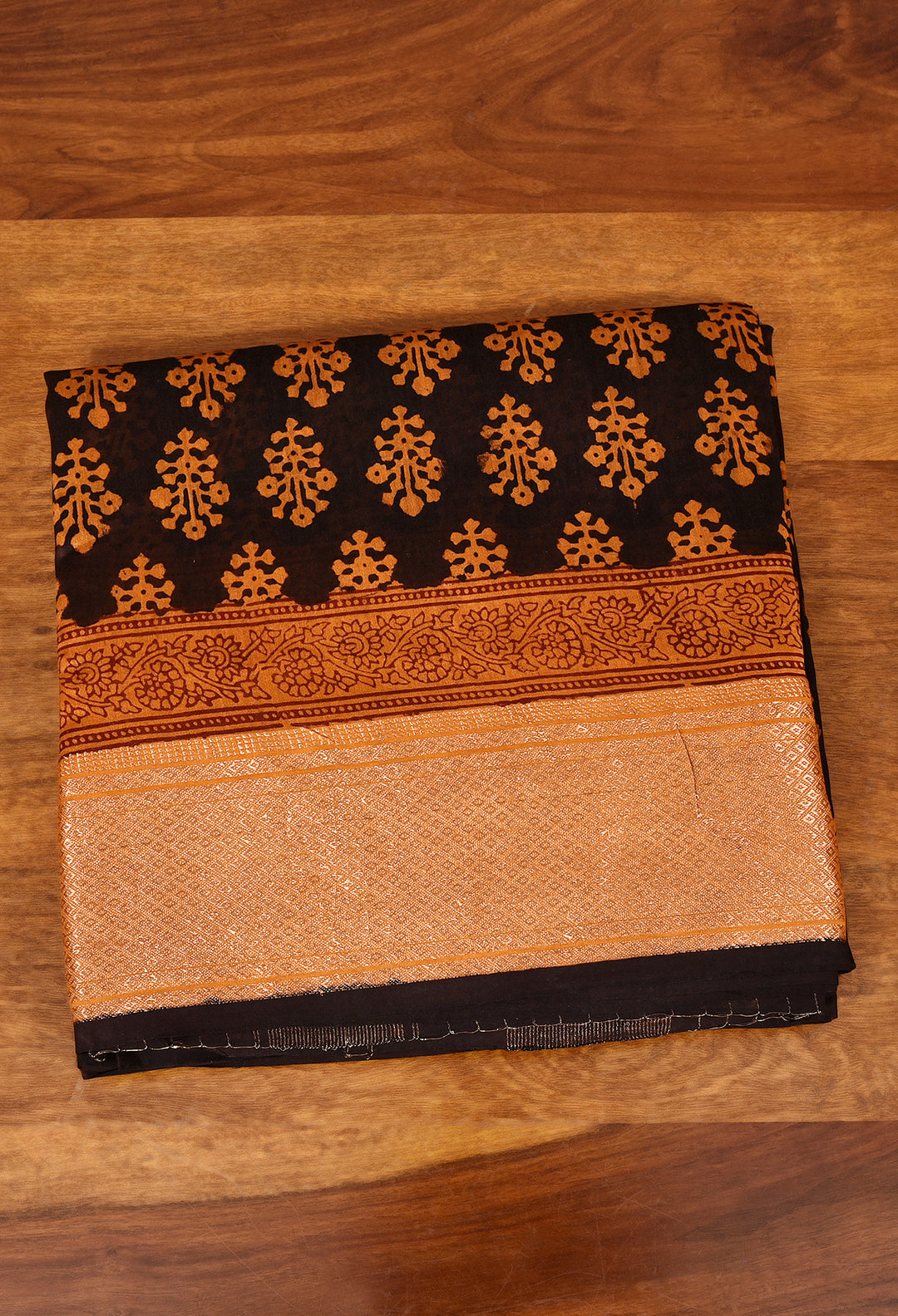 VEDIC : BAGH HANDBLOCK HANDWOVEN MAHESHWARI COTTON SILK SAREE WITH GOLD ZARI BORDER