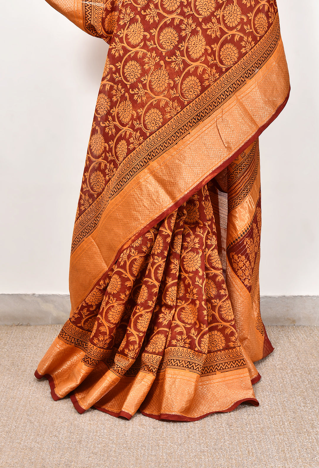 RUSHIR : BAGH HANDBLOCK HANDWOVEN MAHESHWARI COTTON SILK SAREE WITH GOLD ZARI BORDER