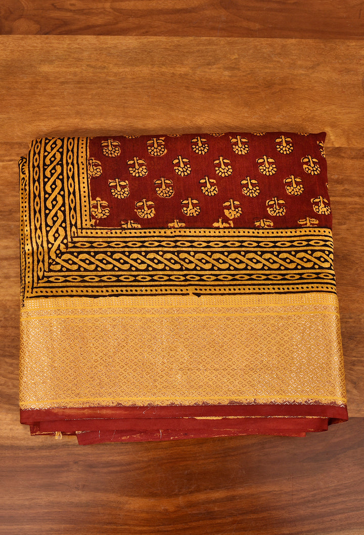 ZENDIYA : BAGH HANDBLOCK HANDWOVEN MAHESHWARI COTTON SILK SAREE WITH GOLD ZARI BORDER