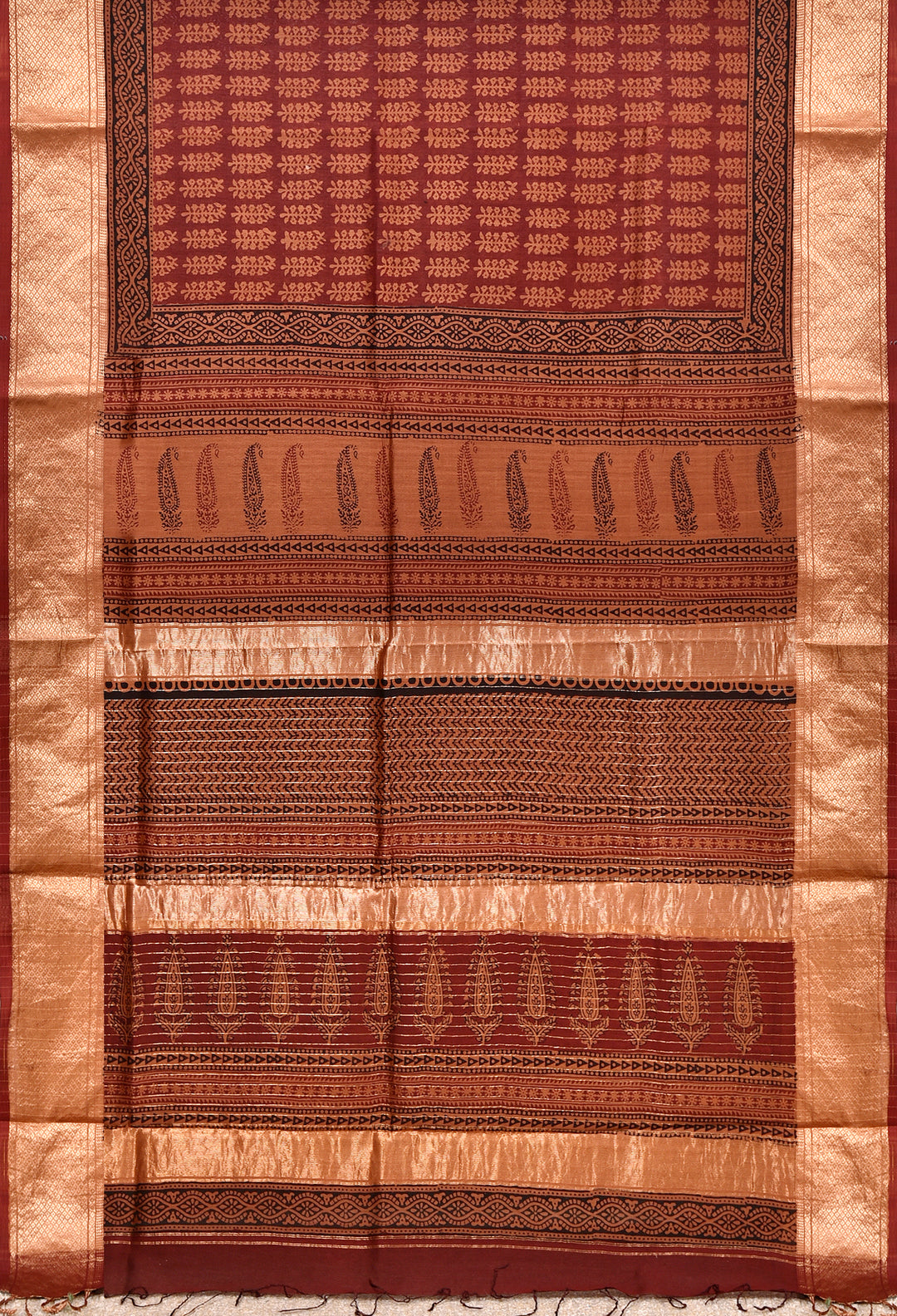 MOSIKA : BAGH HANDBLOCK HANDWOVEN MAHESHWARI COTTON SILK SAREE WITH GOLD ZARI BORDER