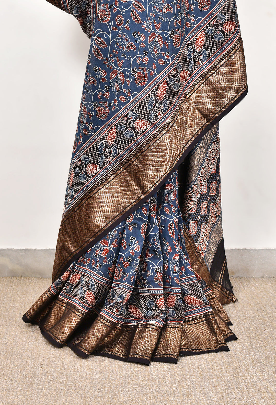 PREMAL : AJRAKH HANDBLOCK HANDWOVEN MAHESHWARI COTTON SILK SAREE WITH GOLD ZARI BORDER