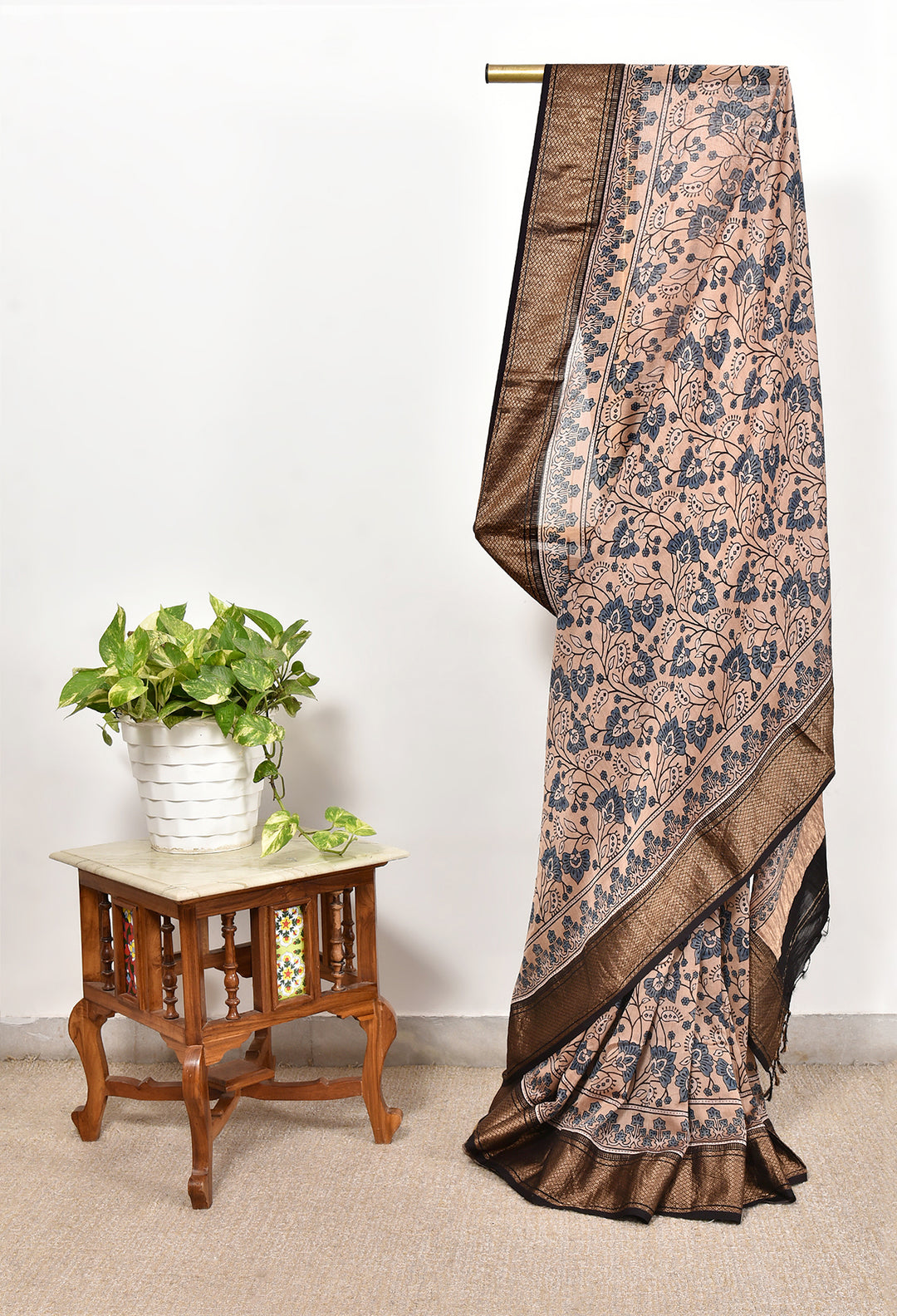 SUTIDI : AJRAKH HANDBLOCK HANDWOVEN MAHESHWARI COTTON SILK SAREE WITH GOLD ZARI BORDER