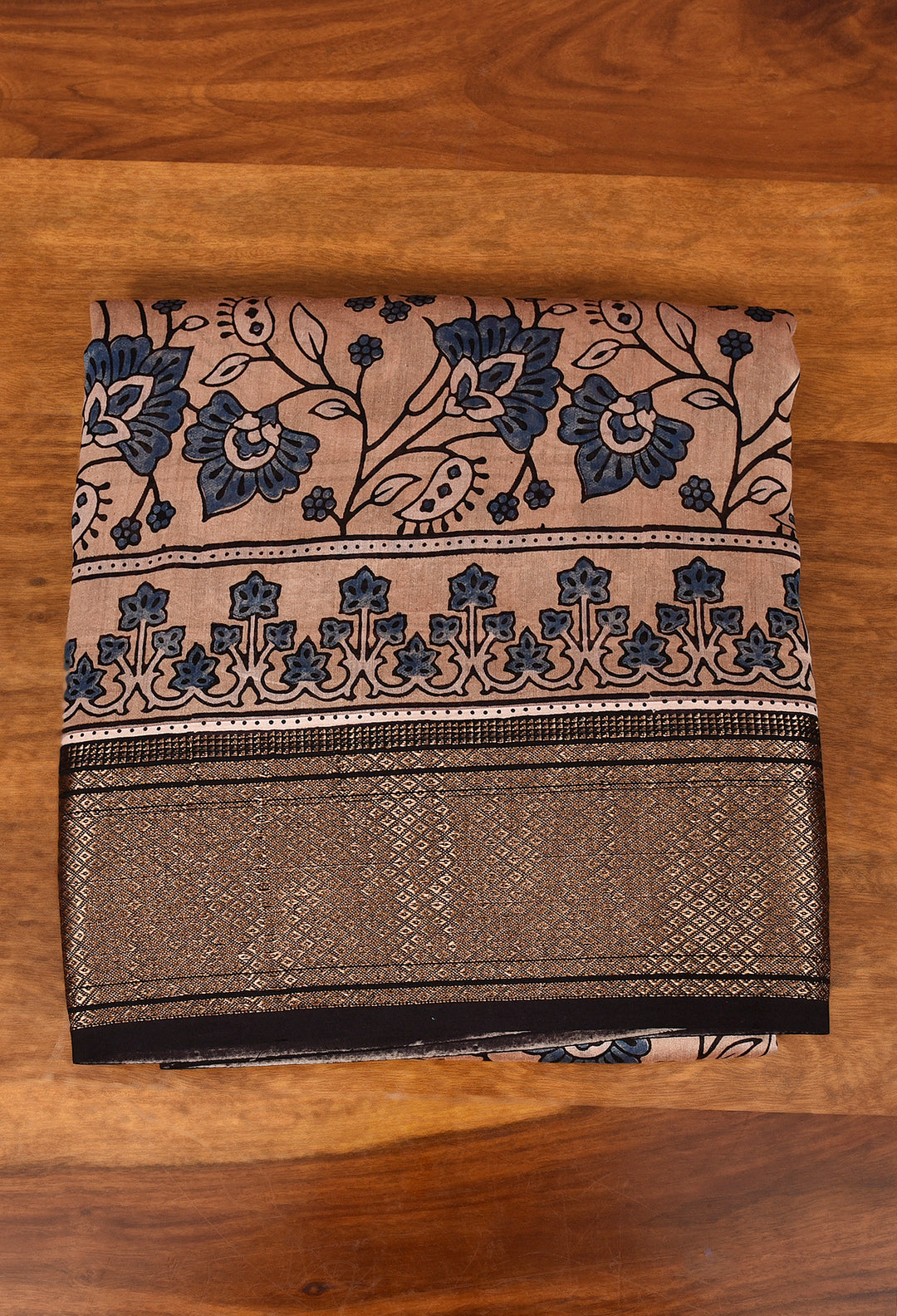 SUTIDI : AJRAKH HANDBLOCK HANDWOVEN MAHESHWARI COTTON SILK SAREE WITH GOLD ZARI BORDER