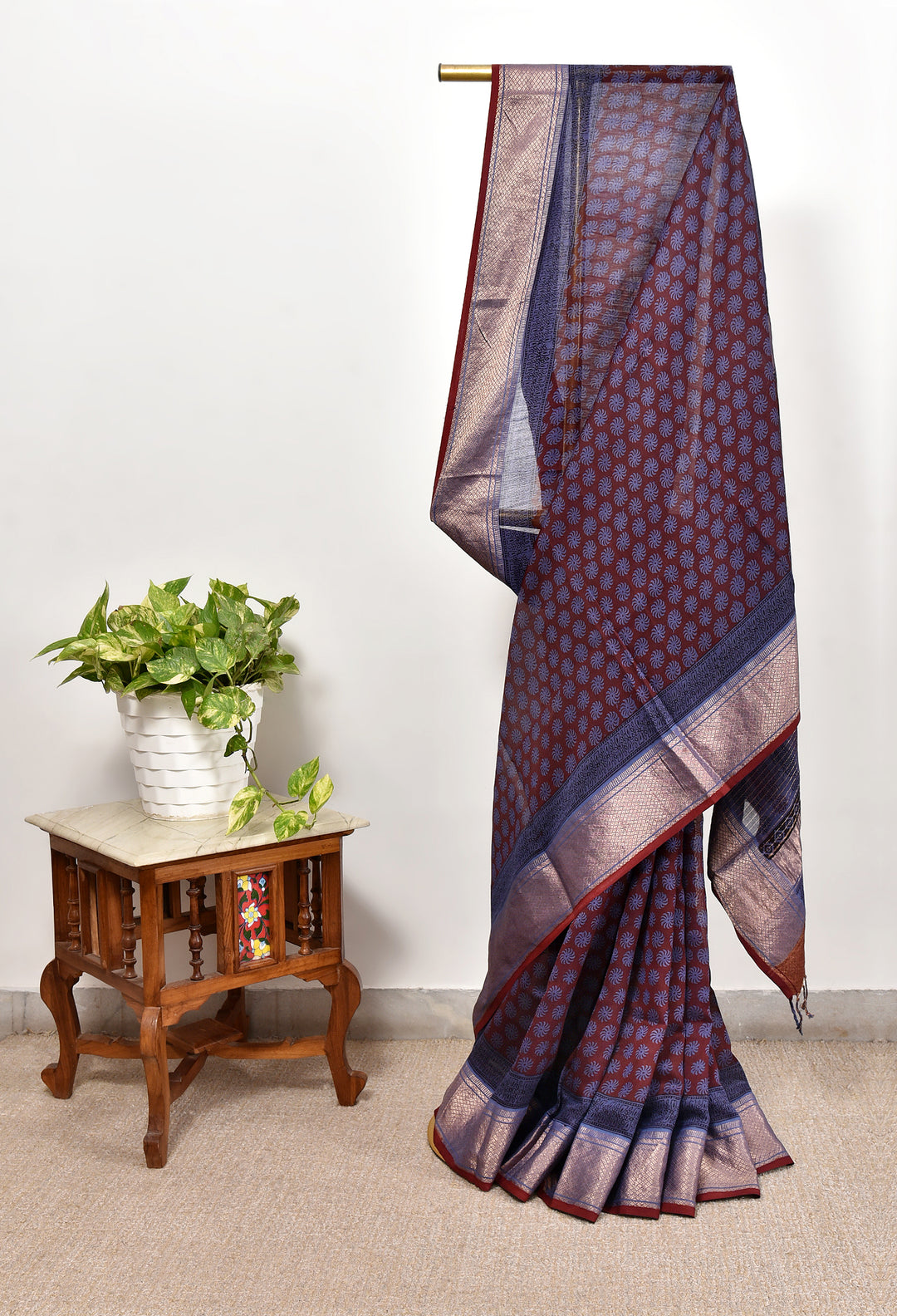 NISHIL : BAGH HANDBLOCK HANDWOVEN MAHESHWARI COTTON SILK SAREE WITH GOLD ZARI BORDER