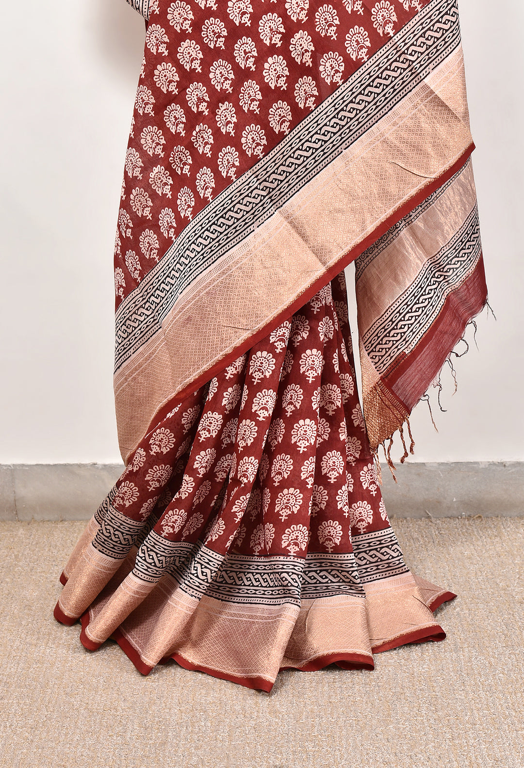KISHMIK : BAGH HANDBLOCK HANDWOVEN MAHESHWARI COTTON SILK SAREE WITH GOLD ZARI BORDER