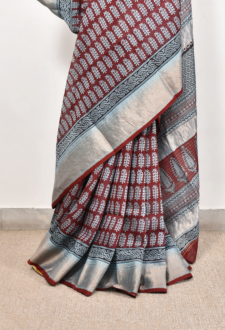 GEHANI : BAGH HANDBLOCK HANDWOVEN MAHESHWARI COTTON SILK SAREE WITH GOLD ZARI BORDER