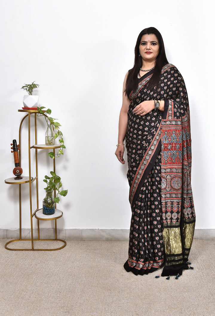 KIYANA : AJRAKH HANDBLOCK MODAL SILK SAREE WITH TISSUE PALLU