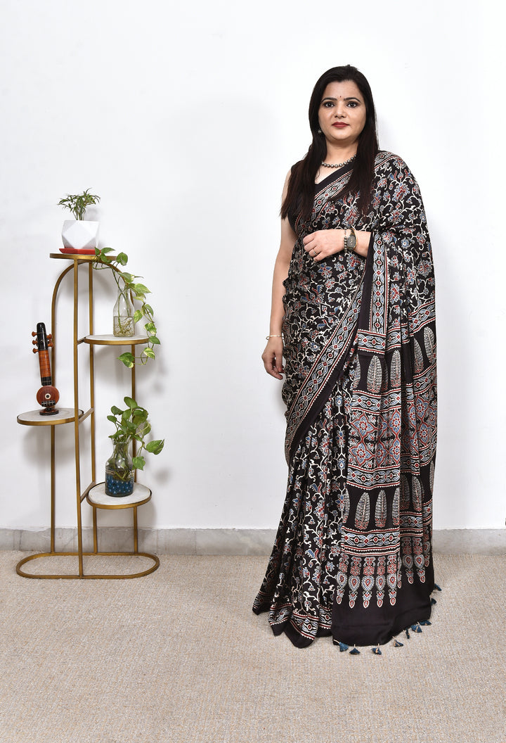 JENSIYA : AJRAKH HANDBLOCK MODAL SILK SAREE