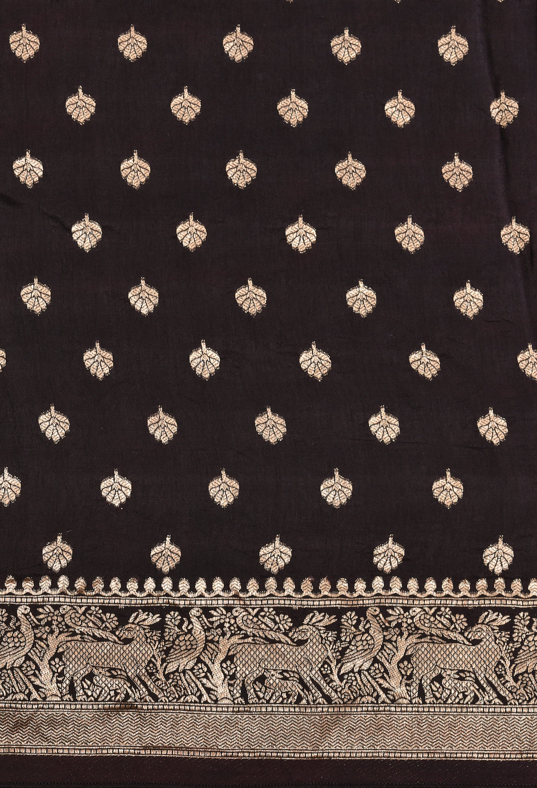 OVISKA : AJRAKH DOLA SILK SAREE WITH NAKSHI ZARI PALLU