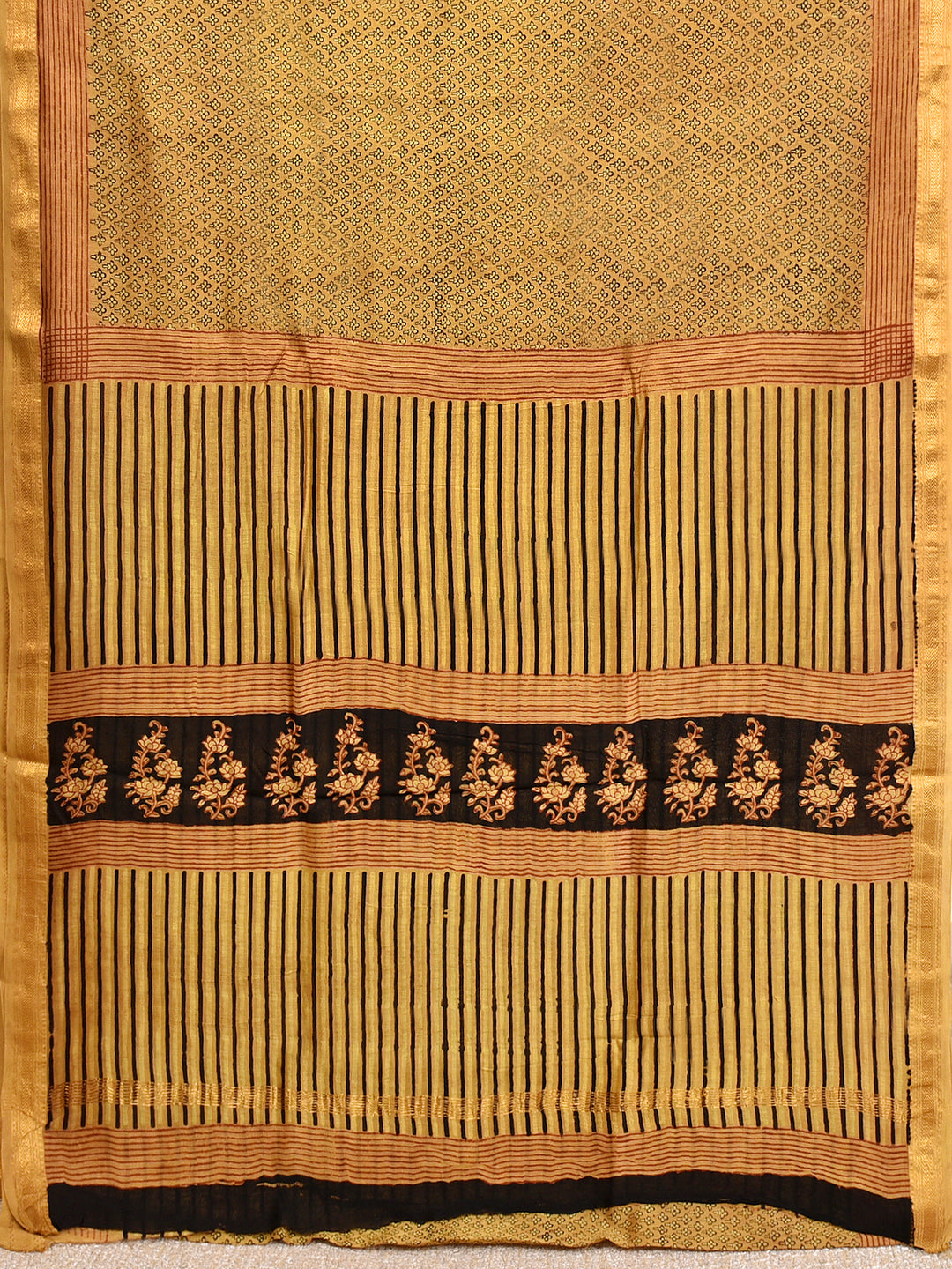 MANALI : FADAT HANDBLOCK PRINT MAHESHWARI COTTION SILK SAREE