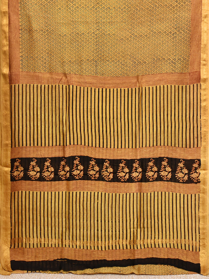MANALI : FADAT HANDBLOCK PRINT MAHESHWARI COTTION SILK SAREE