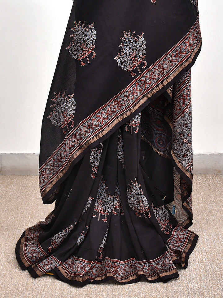 LUPTHA : AJRAKH HANDBLOCK CHANDERI SAREE