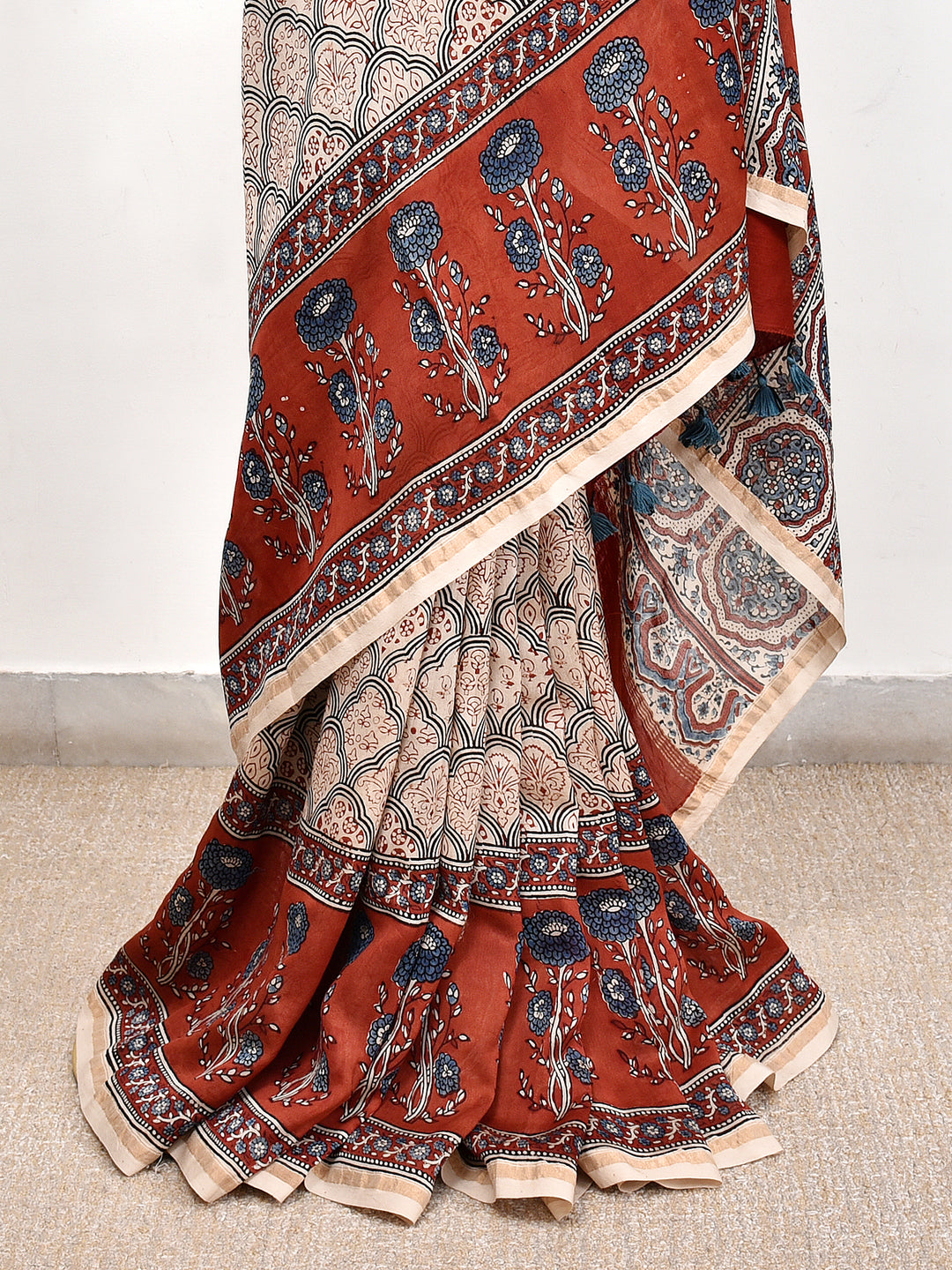 CHARVII : AJRAKH HANDBLOCK CHANDERI SAREE
