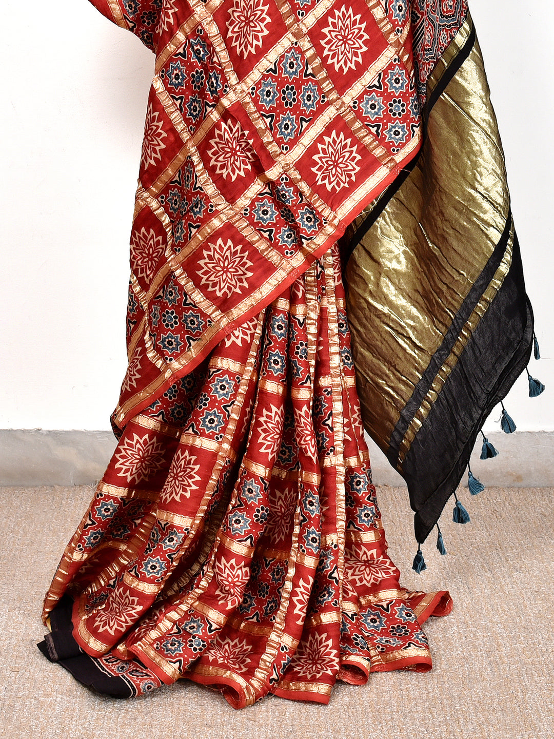 GHARILI  : AJRAKH GHARCHOLA SEMI GAJJI SILK SAREE