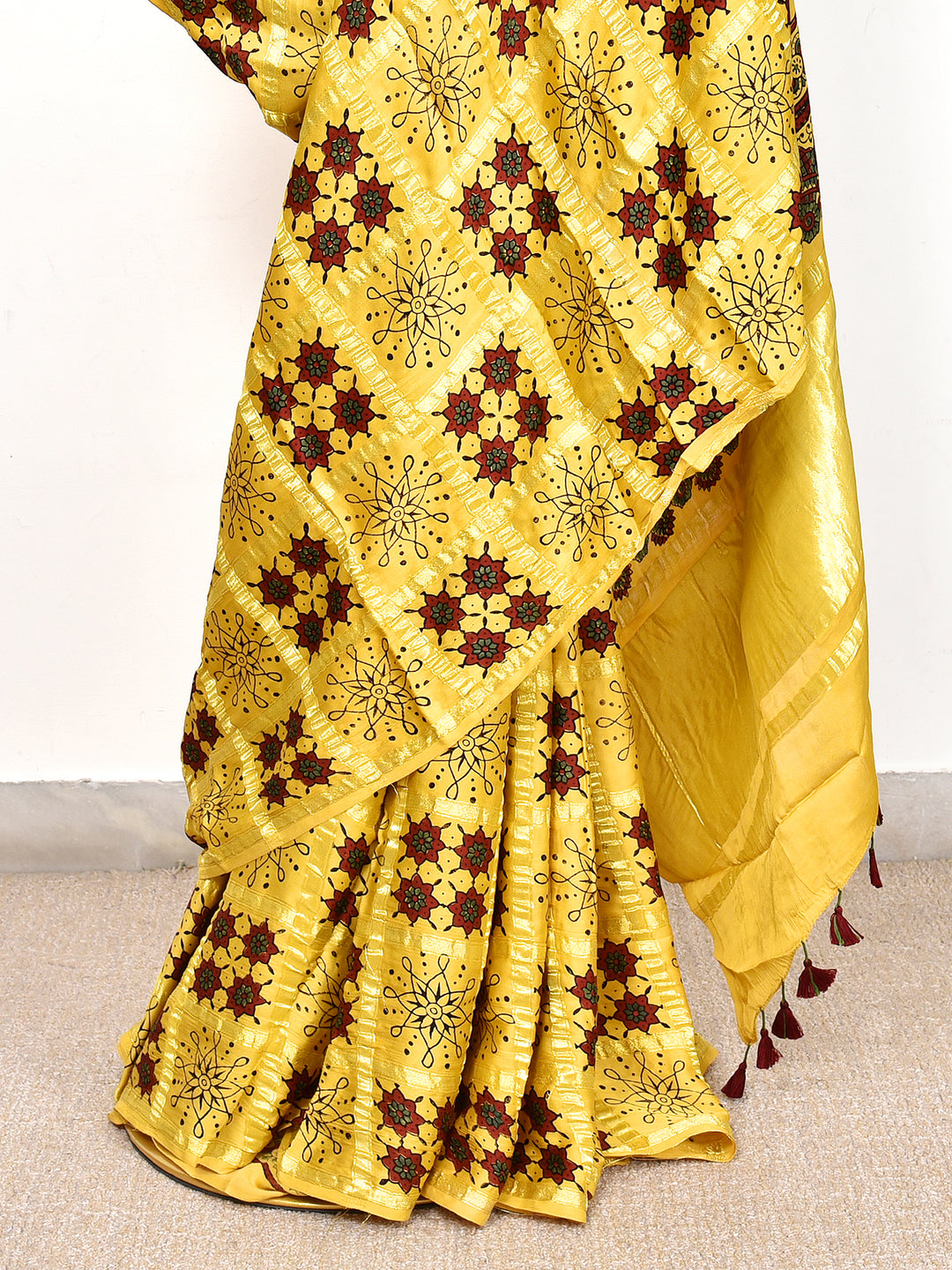 ALVEERA : AJRAKH GHARCHOLA SEMI GAJJI SILK SAREE