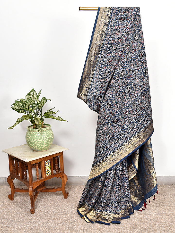 SUMAIDHA : AJRAKH DOLA SILK SAREE WITH NAKSHI ZARI PALLU
