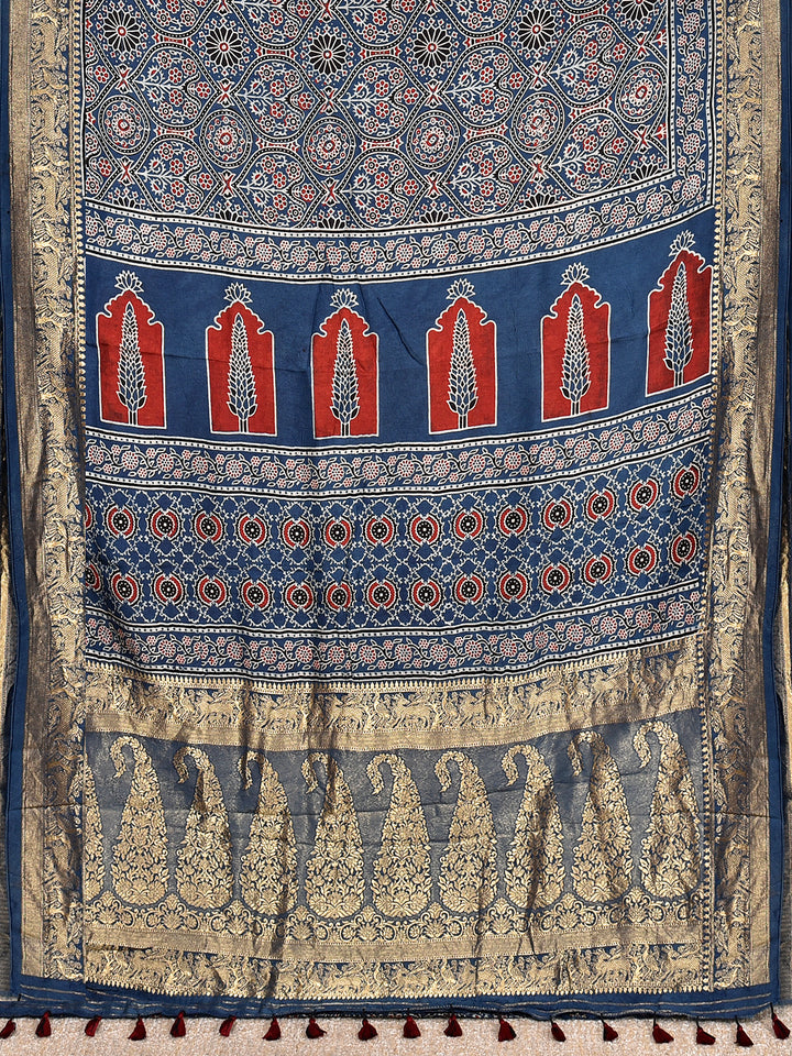 SUMAIDHA : AJRAKH DOLA SILK SAREE WITH NAKSHI ZARI PALLU