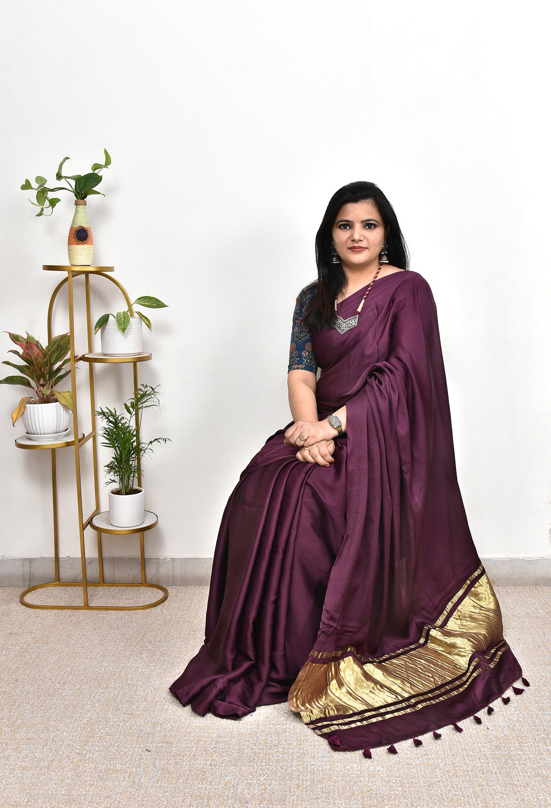 plain poth saree RIDHI : PLAIN MODAL SILK SAREE WITH TISSUE PALLU – EkBanni