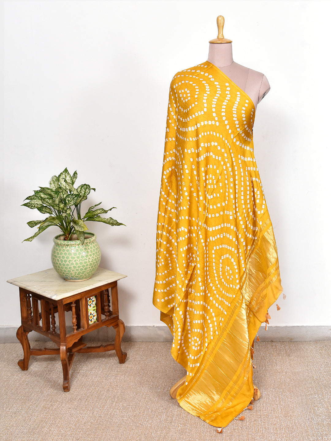 LAHIRI : BANDHANI MODAL SILK DUPATTA