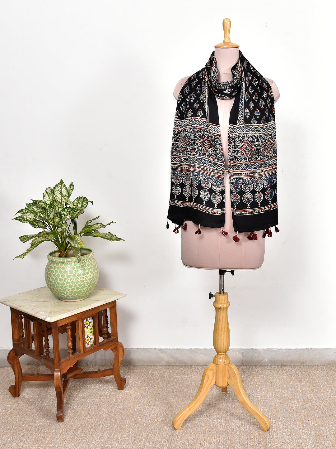 INDRIKA : AJRAKH MODAL SILK STOLE