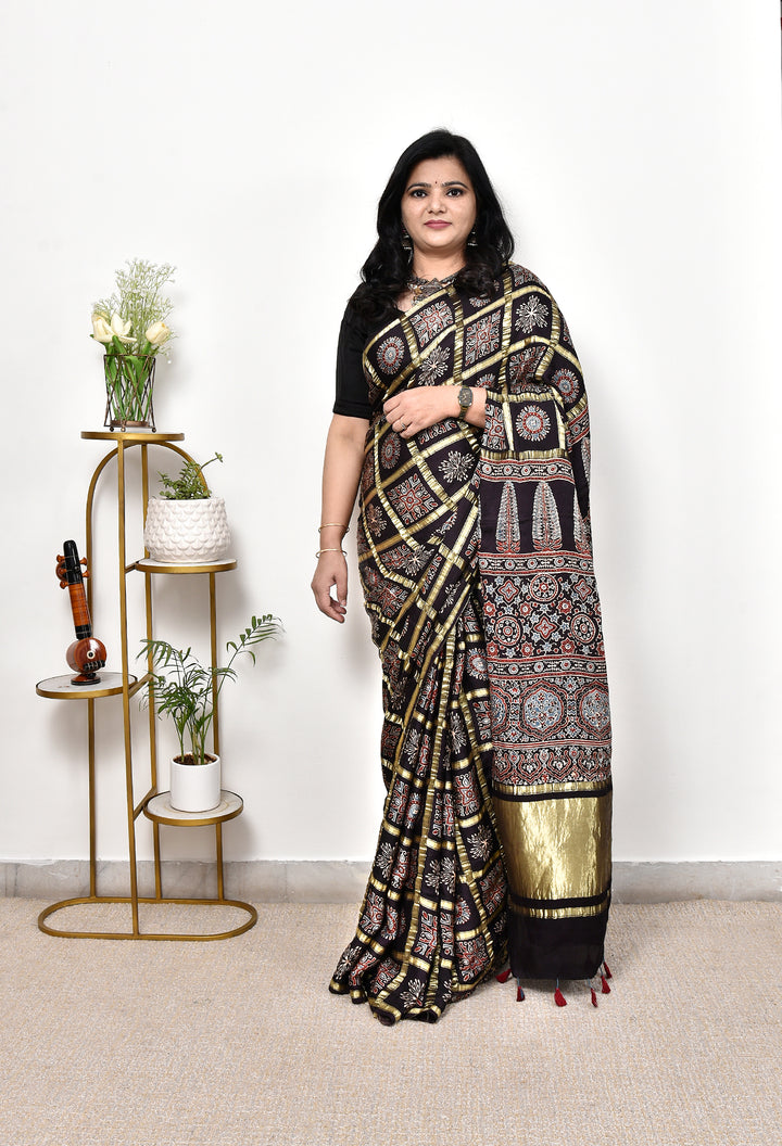 Handloom vs. Powerloom: The Battle of Tradition and Technology in ...
